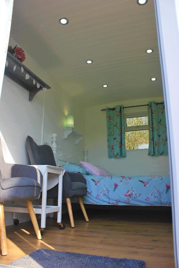 Hopgarden Glamping Luxury Shepherds Huts Wadhurst Exterior foto