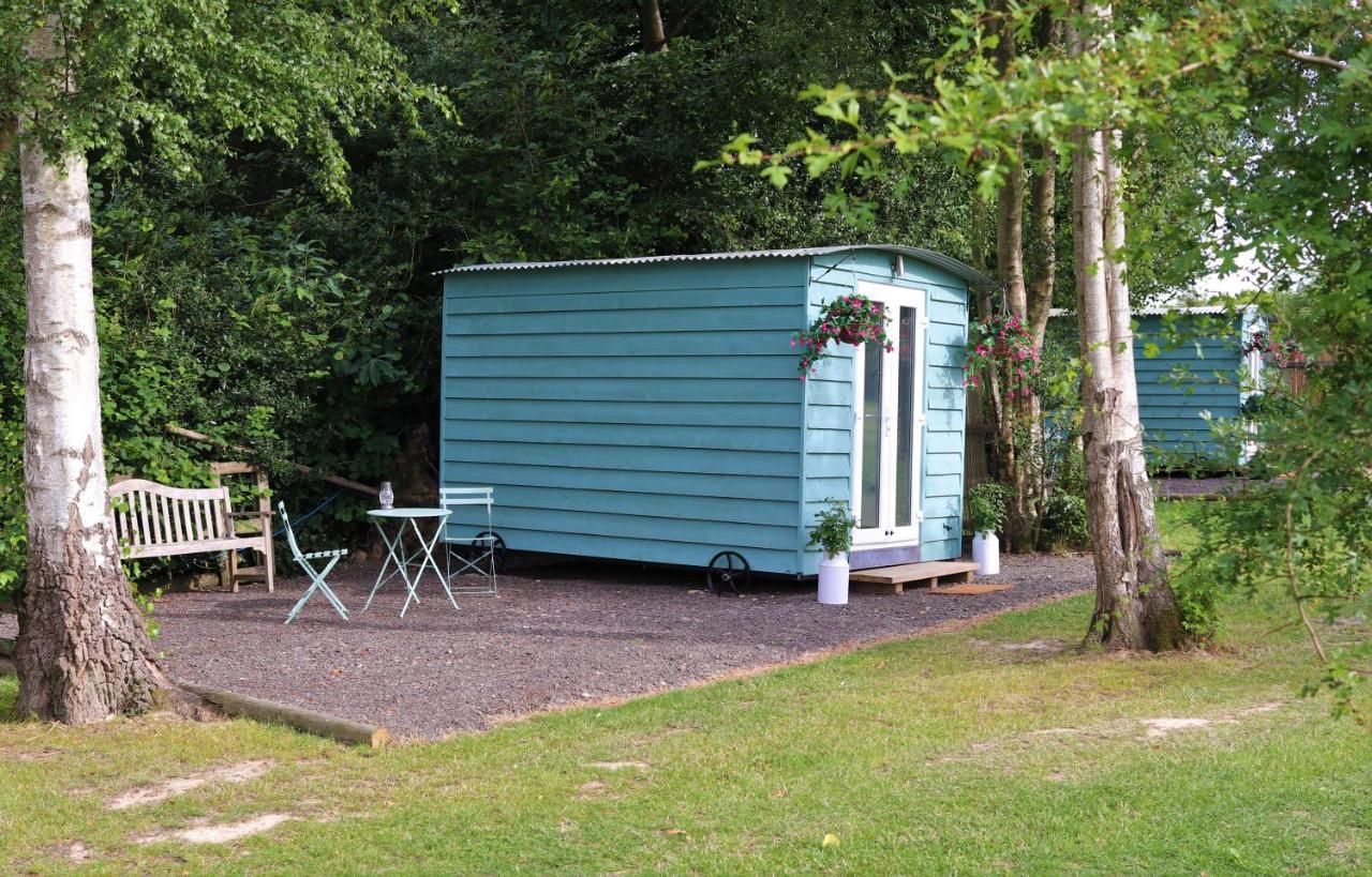 Hopgarden Glamping Luxury Shepherds Huts Wadhurst Exterior foto