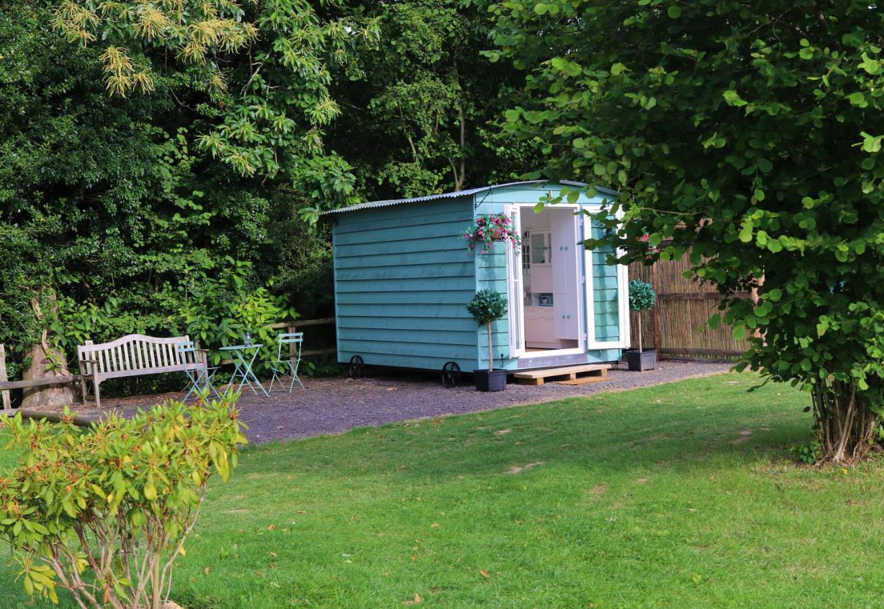 Hopgarden Glamping Luxury Shepherds Huts Wadhurst Exterior foto